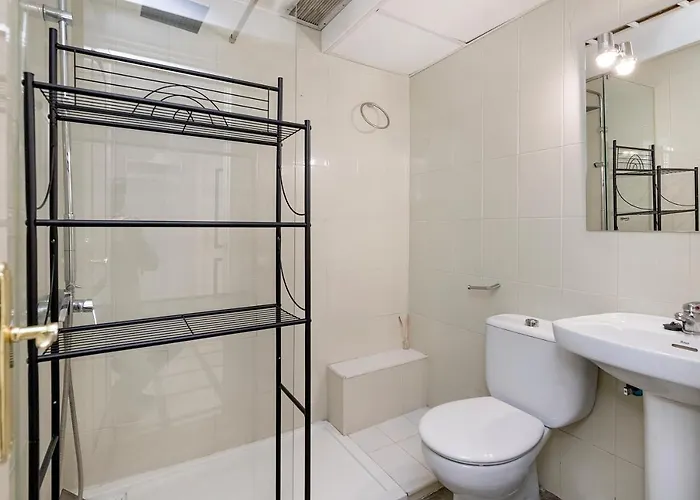 Bhost - Trinidad Cordoba