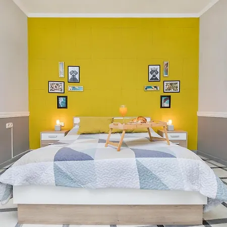 Bhost - Trinidad * コルドバ